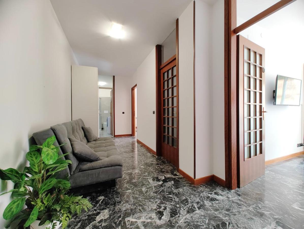 Low Cost - Free Wifi & 5 Min Centre Udine Exterior photo